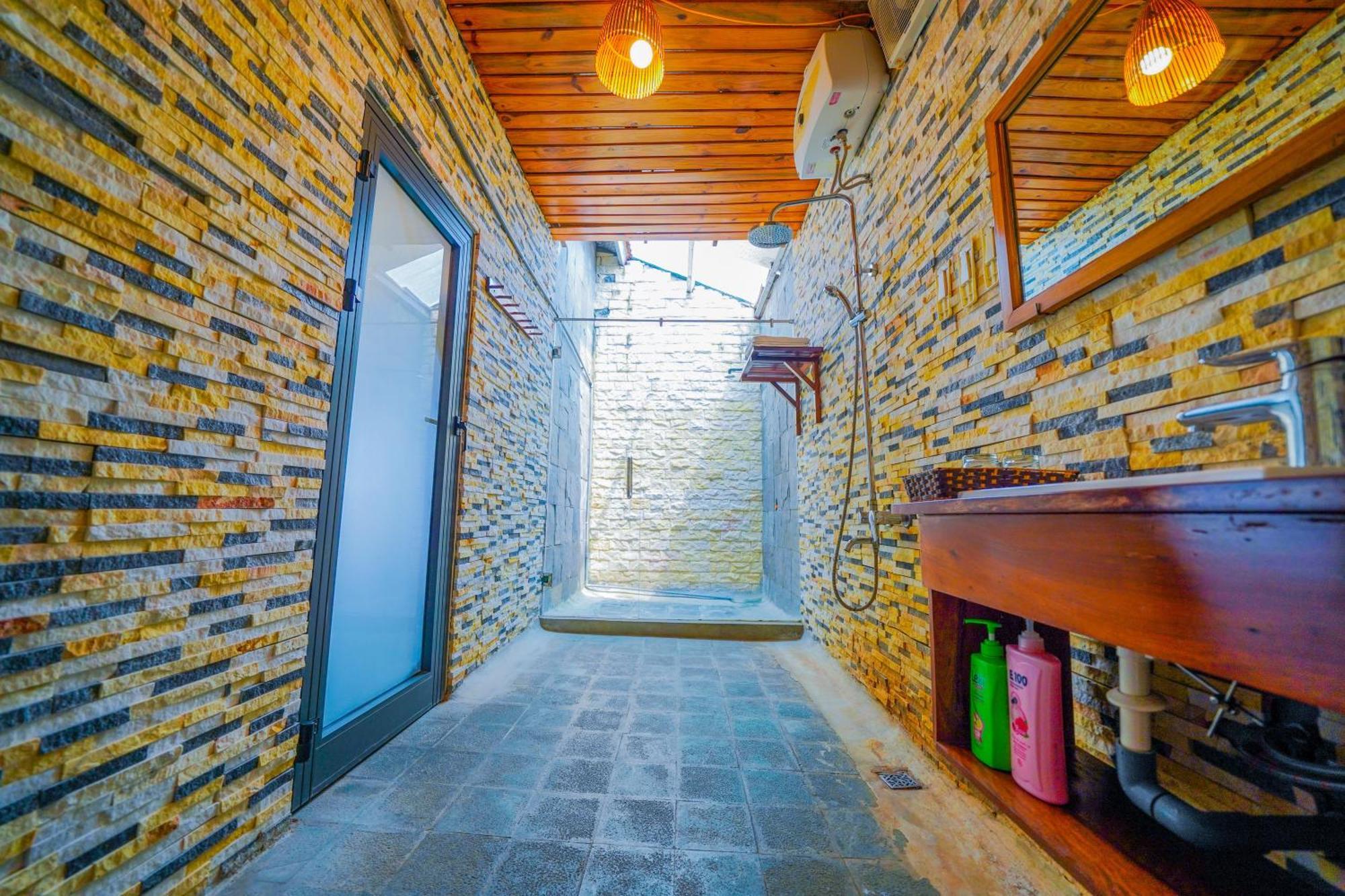 Jungle Boss Travel Lodge Phong Nha Exterior foto
