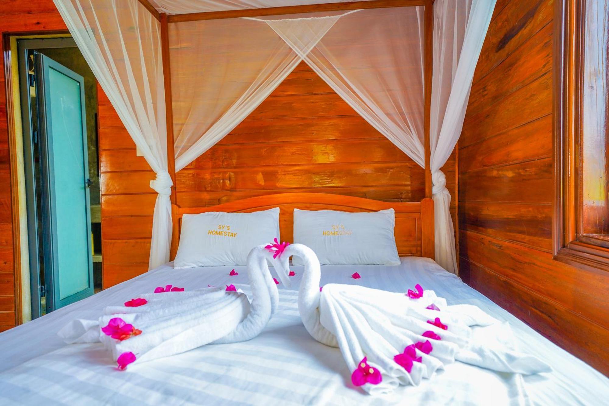 Jungle Boss Travel Lodge Phong Nha Exterior foto